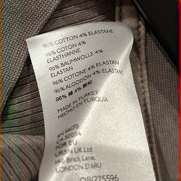 Pilcro ribbed long sleeve tee with slight puff at shoulder - Picture 7 of 8